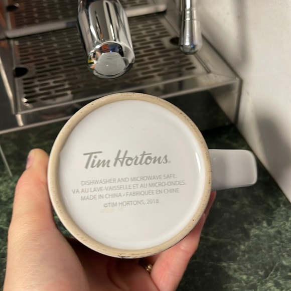 Tim Hortons 2018 Collection boat lake Mountains collection cup - Picture 3 of 5